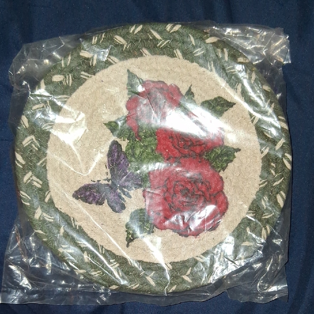 Vintage Floral Trivets With A Butterfly And Green Border A Set Of 4